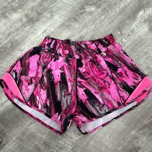 Size 4, 4 inch, hotty hot Lululemon shorts